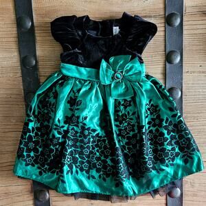 Jona Michelle Green Stain and Black Velvet Formal Dress sz 2T